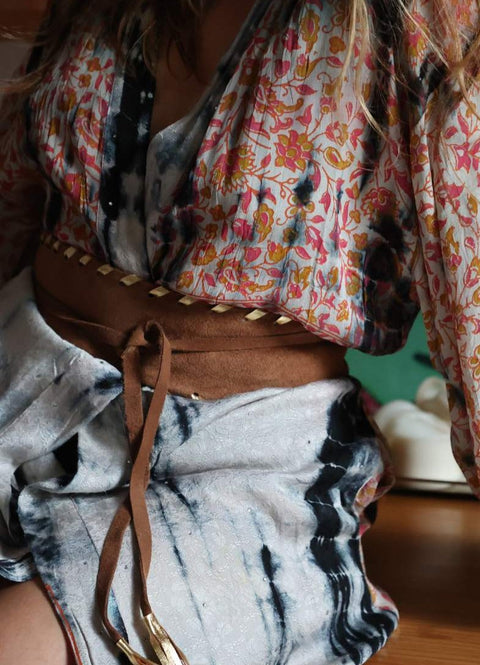 JUAN-JO I Pasek Boho Chic z Zamszu