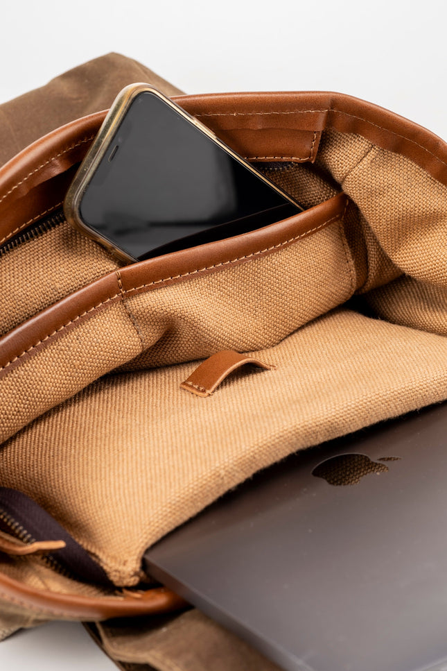 The Dust Company | Backpack Made in USA brown