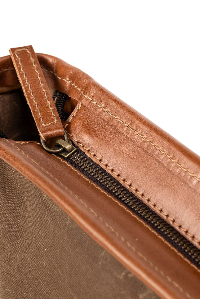 The Dust Company | Shoulder bag Messenger Made in USA brown