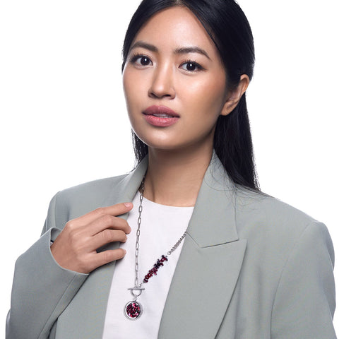 My Little Nature I Toggle Clasp Garnet Necklace With Beaded Chain And Charm