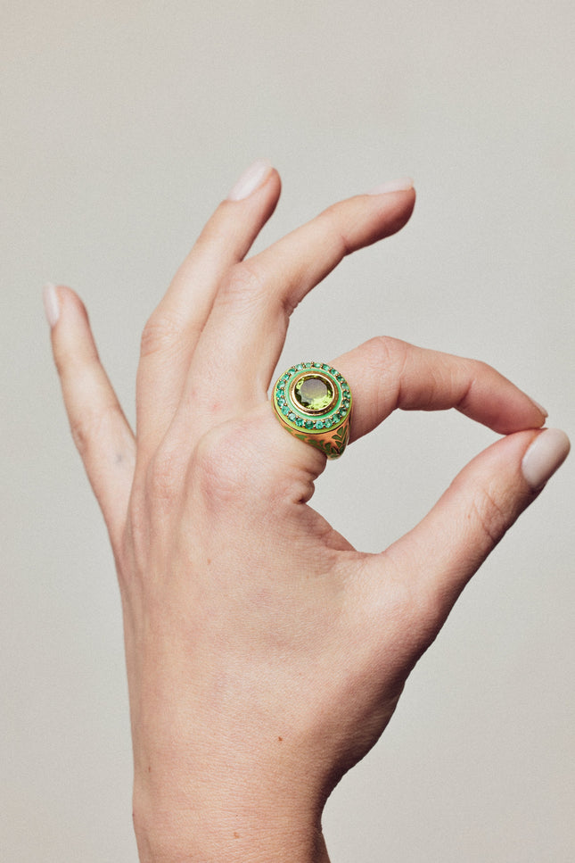 Après Youth I Firework Statement Ring - Green