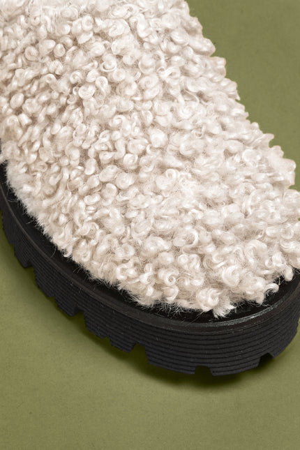 O2 Monde | Hebo Slippers beige shearling