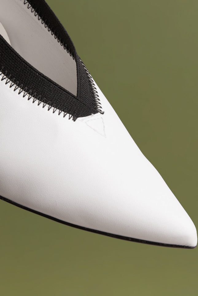 O2 Monde | Makoma Pumps white