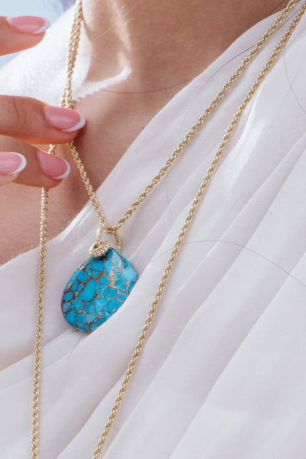 Arvino | Turquoise Medallion Necklace