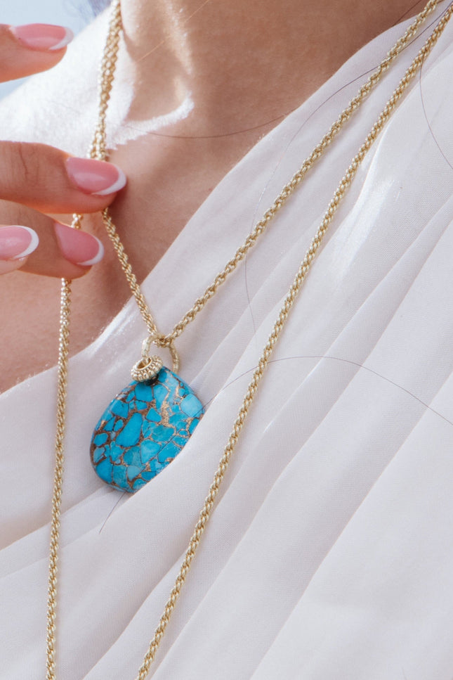 Arvino | Turquoise Medallion Necklace