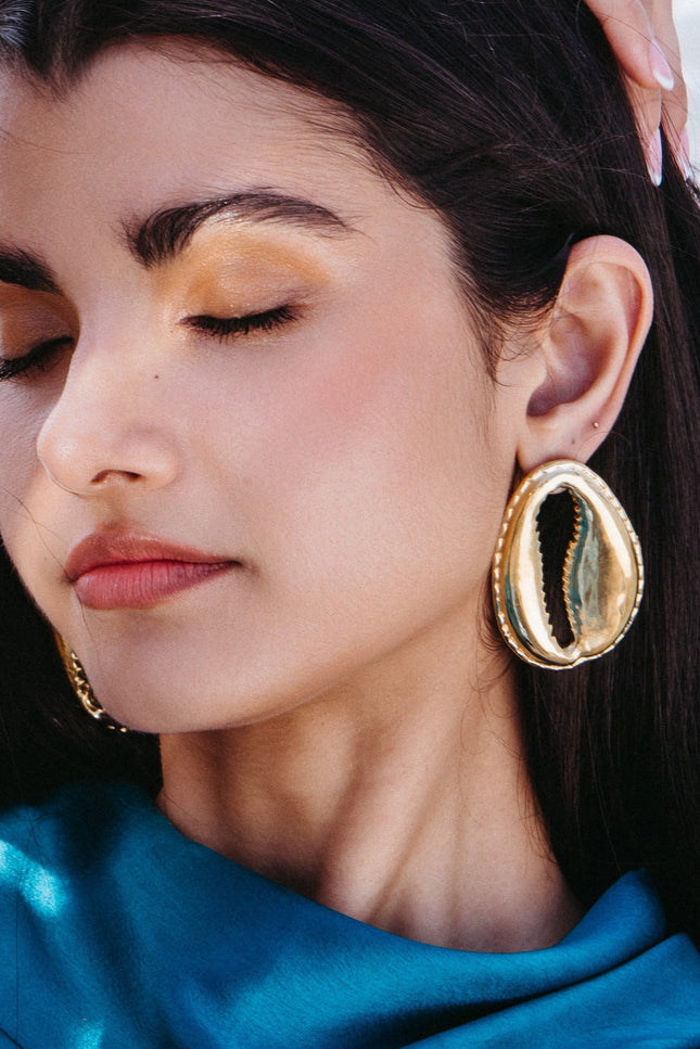 Arvino | Cabana Shell Earrings