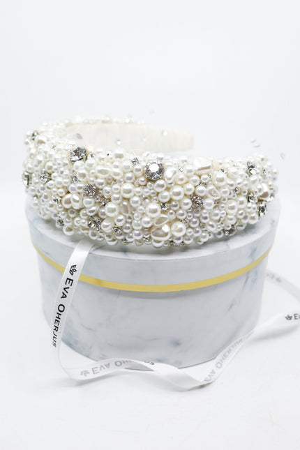 Eva Oherjus I Luna Crown
