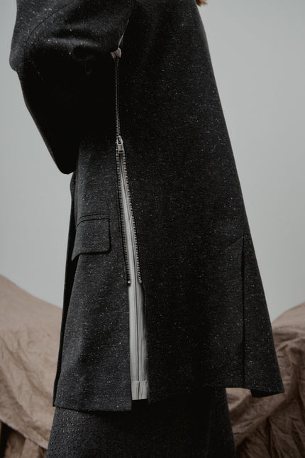 Selera | Oversized jacket with zippers