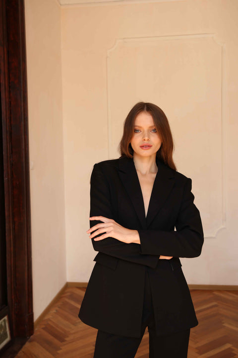 BÚDZIKO | LIMITED EDITION WOOLEN HOURGLASS SUIT