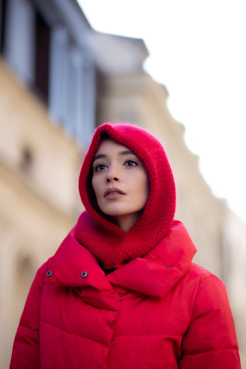 Color My Space I Knitted Hood red