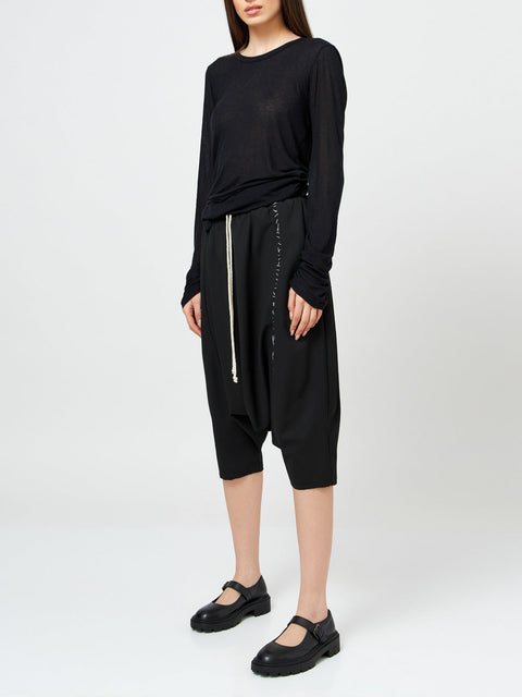 Black Stitched Unisex Harem Trousers
Details :
Black stitched unisex harem trousers 
drawstring-waist trousers 
hand made stitch sewing
side pockets 
elastic waistband can easily fit in between sizes 
PantsAlchemy The LabelAlchemy The LabelBlack Stitched Unisex Harem Trousers