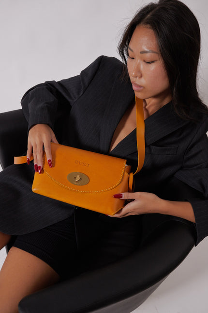 The Dust Company | Shoulder bag The Small Box yellow