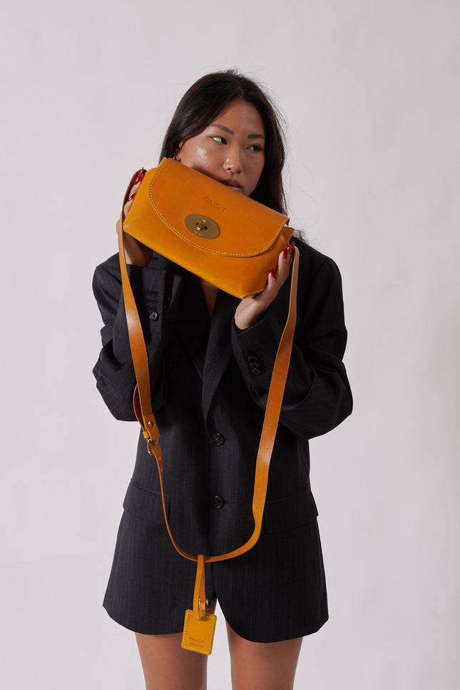 The Dust Company | Shoulder bag The Small Box yellow