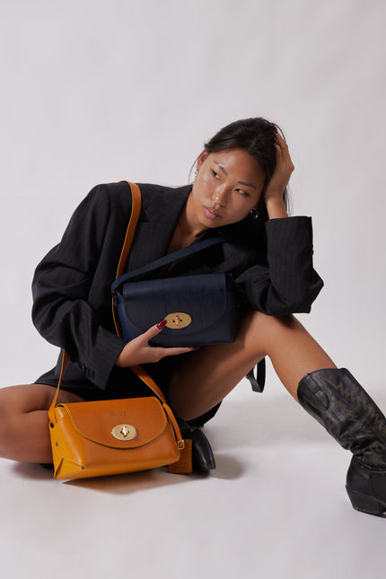 The Dust Company | Shoulder bag The Small Box yellow