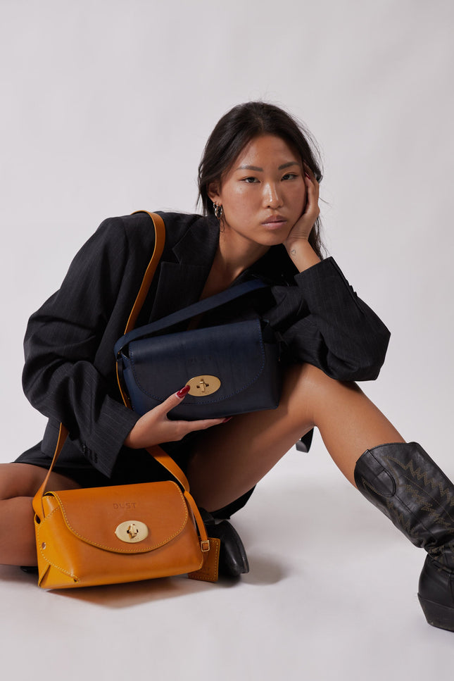 The Dust Company | Shoulder bag The Small Box yellow