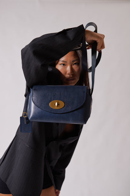 The Dust Company | Shoulder bag The Small Box blue