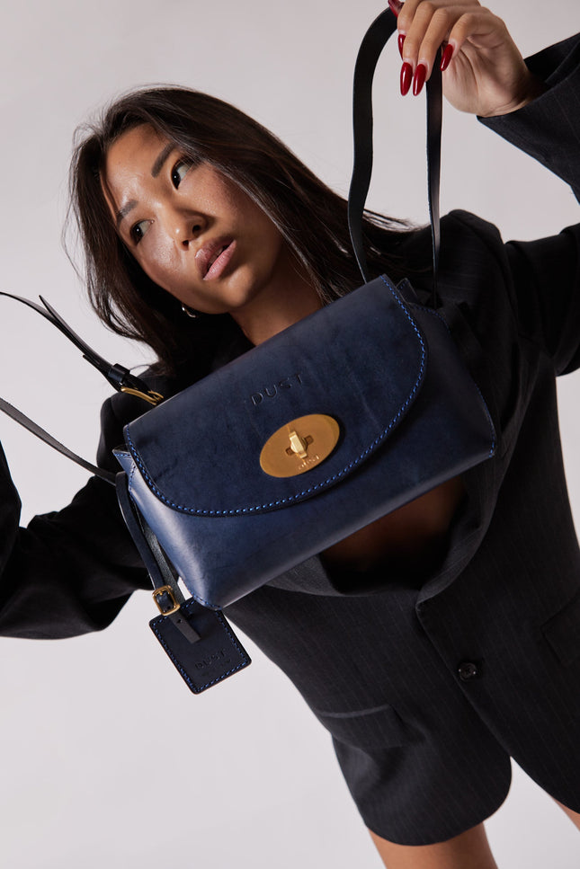 The Dust Company | Shoulder bag The Small Box blue