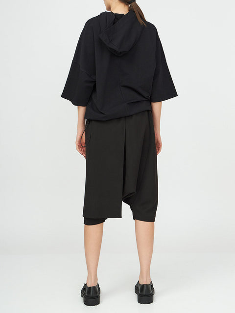 Unisex Hooded Top
Details: 
Black cotton T-Shirt
short sleeve 
hood 
ribbed neckline 
adjustable hem 
Composition:

Cotton 96% Elastane 4% 
Washing instructions
Dry Clean Only
FittinShirts & TopsAlchemy The LabelAlchemy The LabelUnisex Hooded Top