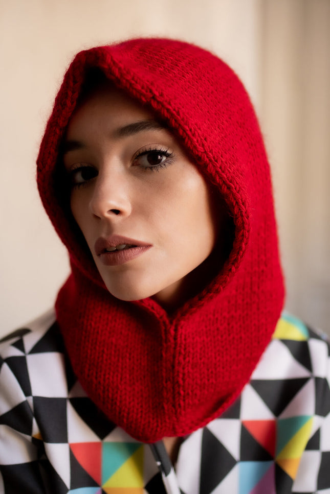 Color My Space I Knitted Hood red