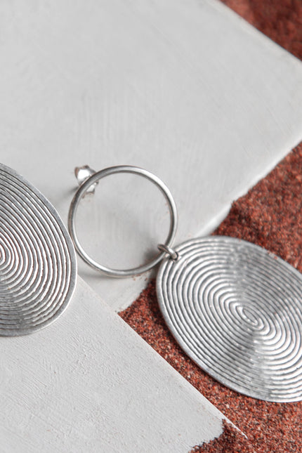Yelli Jewels | Grey Half Spirals Drop earrings