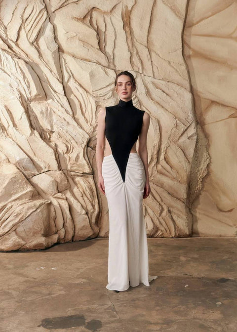 Kolosova | Black And White Maxi Dress