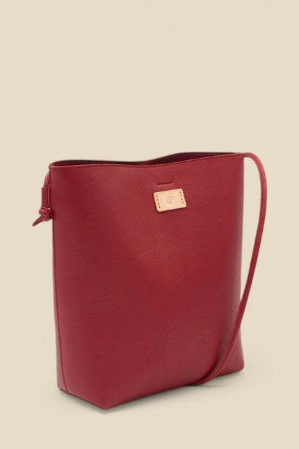 bolso de piel klamath rojo foto estudio lateral