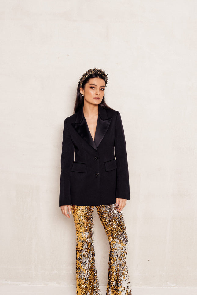 Eva Oherjus I Aurum Noir Crown