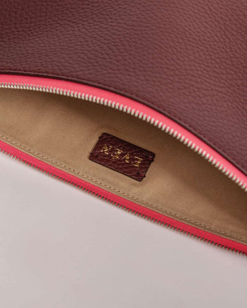 EVÉN I LEYZA Burgundy Clutch