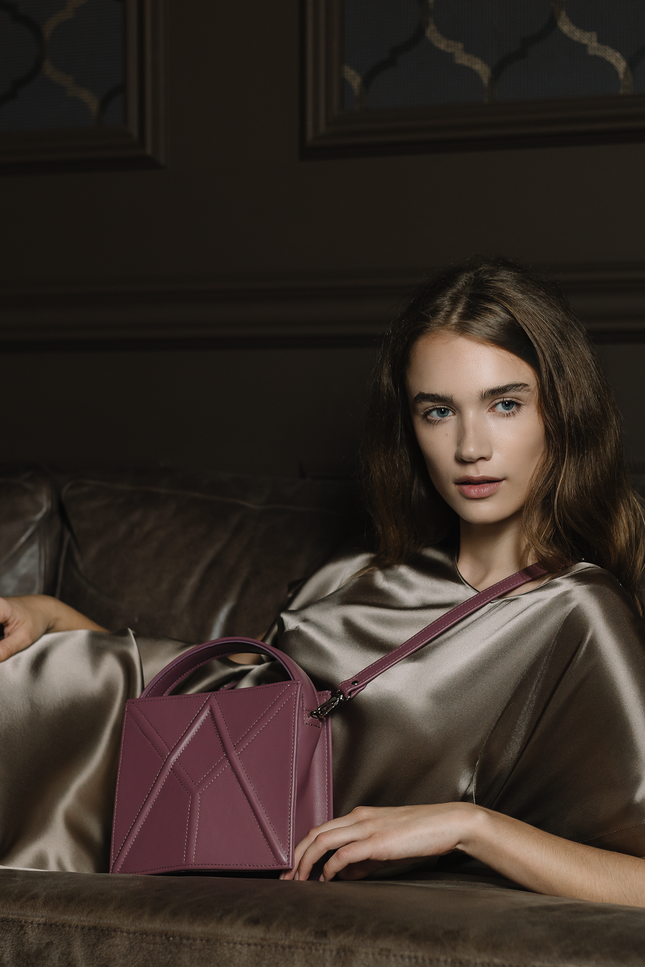 Gerda Retter Design | Facet Crossbody bag with handle