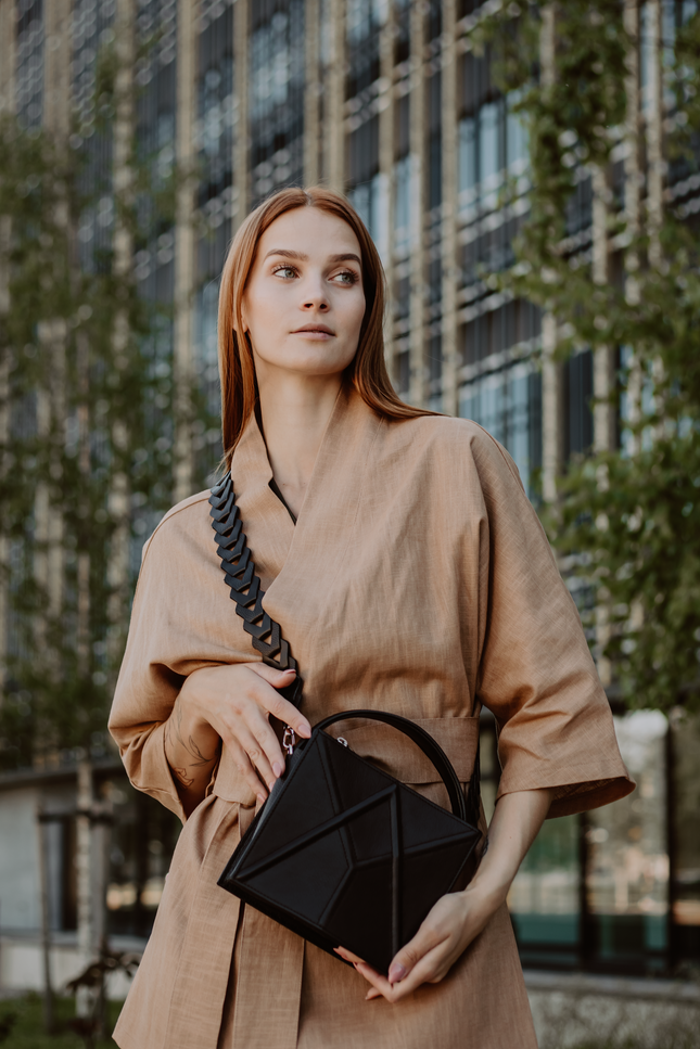 Gerda Retter Design | Facet Crossbody bag with handle and venice strap