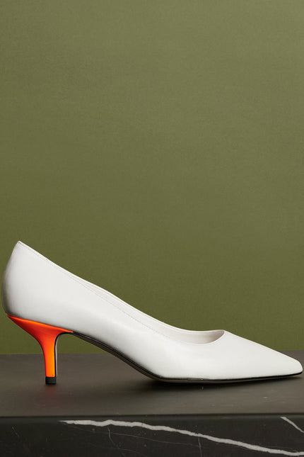 O2 Monde | Lois Heels white velvet
