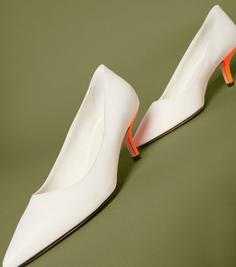 O2 Monde | Lois Heels white velvet