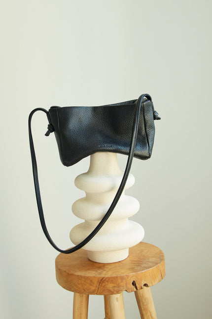 Lava Flow | Crossbody bag Meru