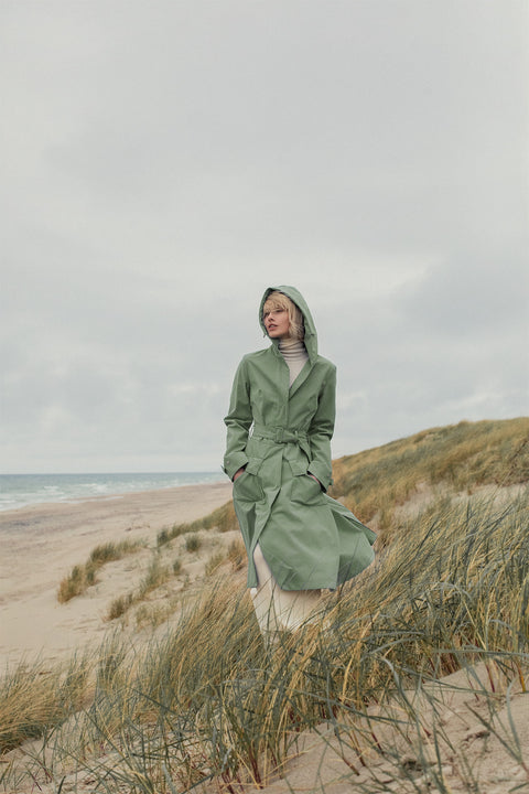 Ducktail Rainwear I OLIVE FLARE RAINCOAT - recycled materials