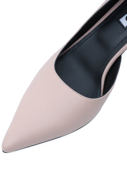 Close-up of MAD stilettos mini 5 cm, premium leather and pointed toe.