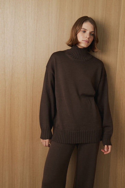 Brown oversized merino wool high neck sweater – Monala