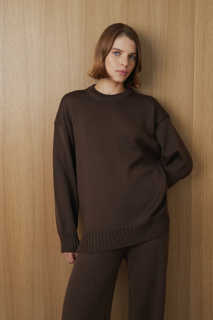 Brown oversized merino wool crew neck sweater – Monala