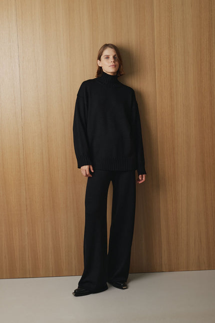 Black merino wool high neck sweater and pants set