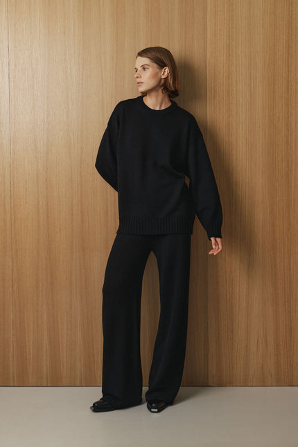 Black merino wool sweater and pants set