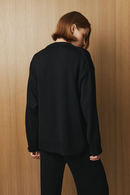 Oversized black wool jumper for women