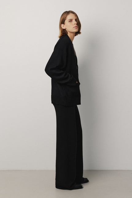 Black knitted two piece set for women