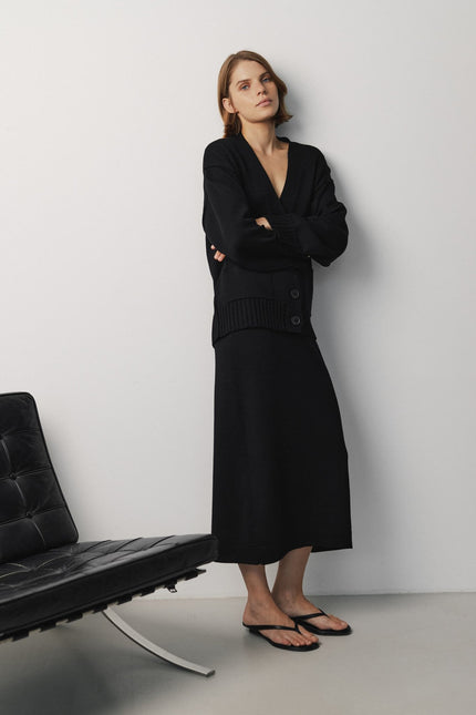 Black monochrome merino wool matching set