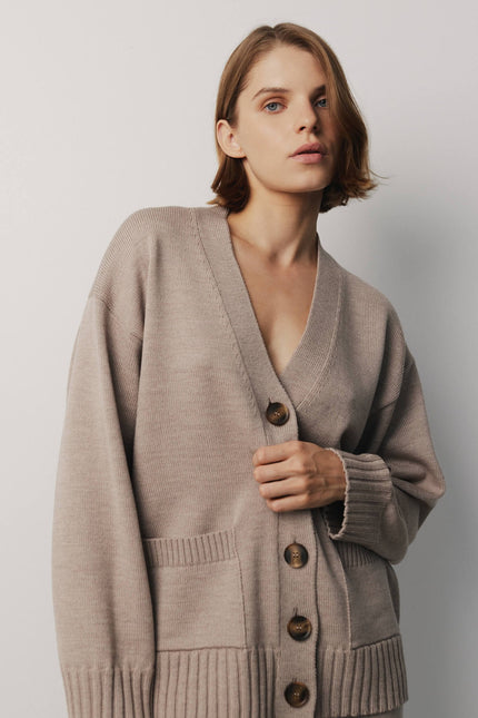Beige 100% merino wool cardigan for women