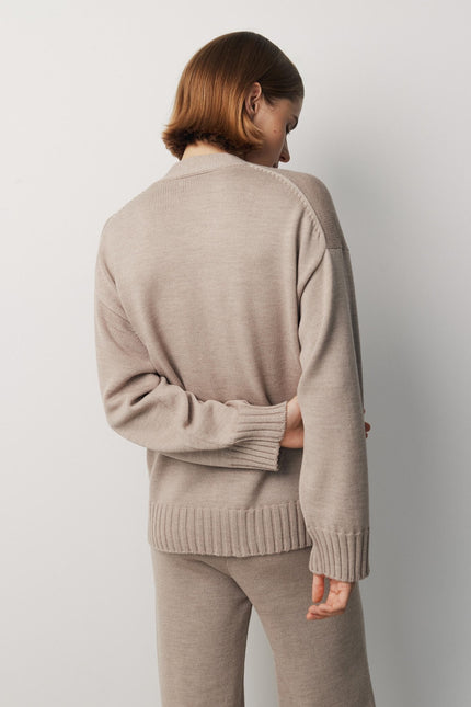 Women's minimalist cream merino wool cardigan