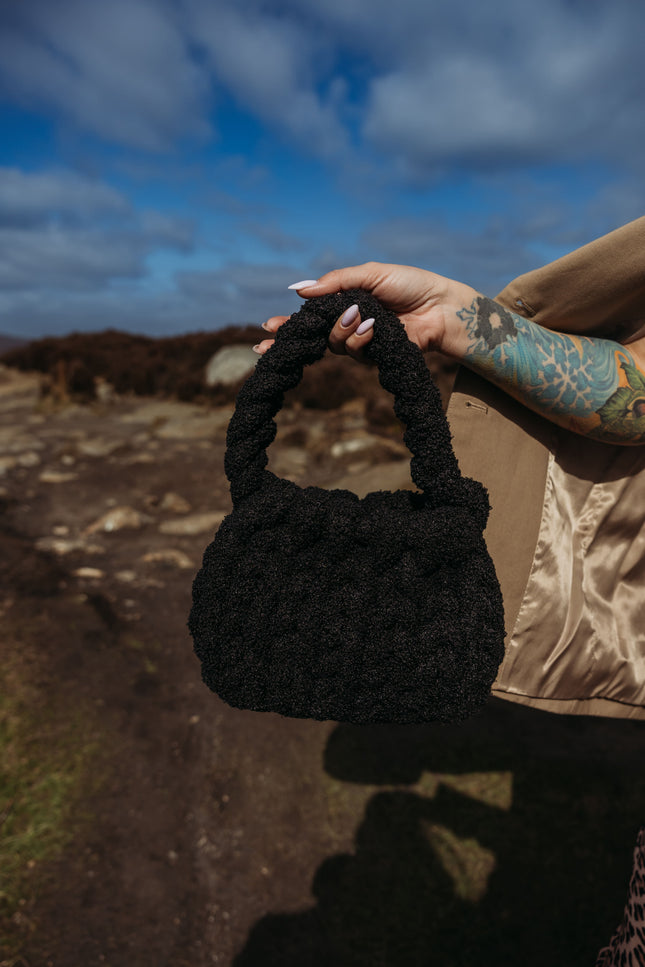 velvet handbag, chunky velvet bag, statement handbag, designer velvet bag, luxury soft bag, handmade velvet bag, unique fashion bag, trendy soft bag, machine washable handbag, elegant evening bag, soft chunky velvet handbag for everyday wear, handmade statement bag with a long handle, luxury machine washable bag for special occasions, unique velvet crossbody bag for women, fashion-forward plush bag with scarf, sponge cake bag, mini sponge cake bag