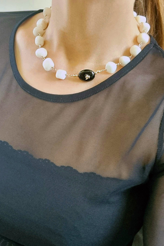 Maria Moyseos | Choker NADINA Gemstone Bee Charm