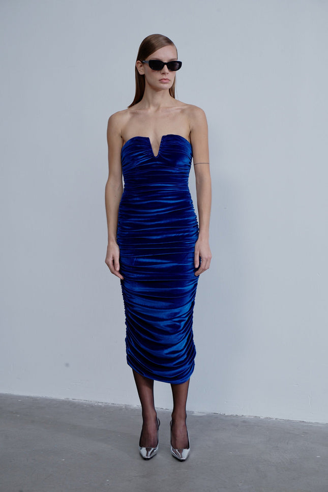 Nazli Ceren | Sukienka midi Luce Velvet w kolorze niebieskim