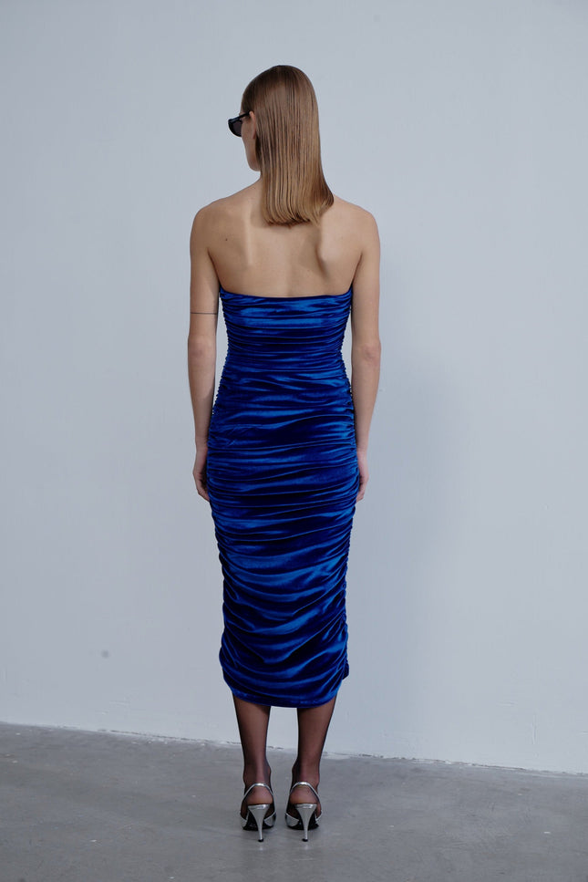 Nazli Ceren | Sukienka midi Luce Velvet w kolorze niebieskim