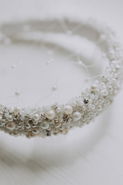Eva Oherjus I Blanca Pearl Crown with Pearl or Crystal Veil