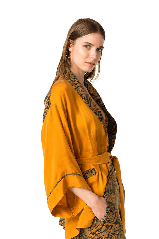 Movom | Nomi Robe
